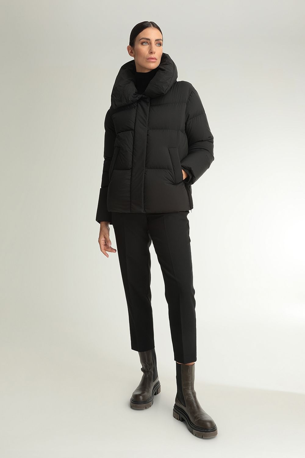 Women's short down jackets Hetregó  Winter Collection 2020-21