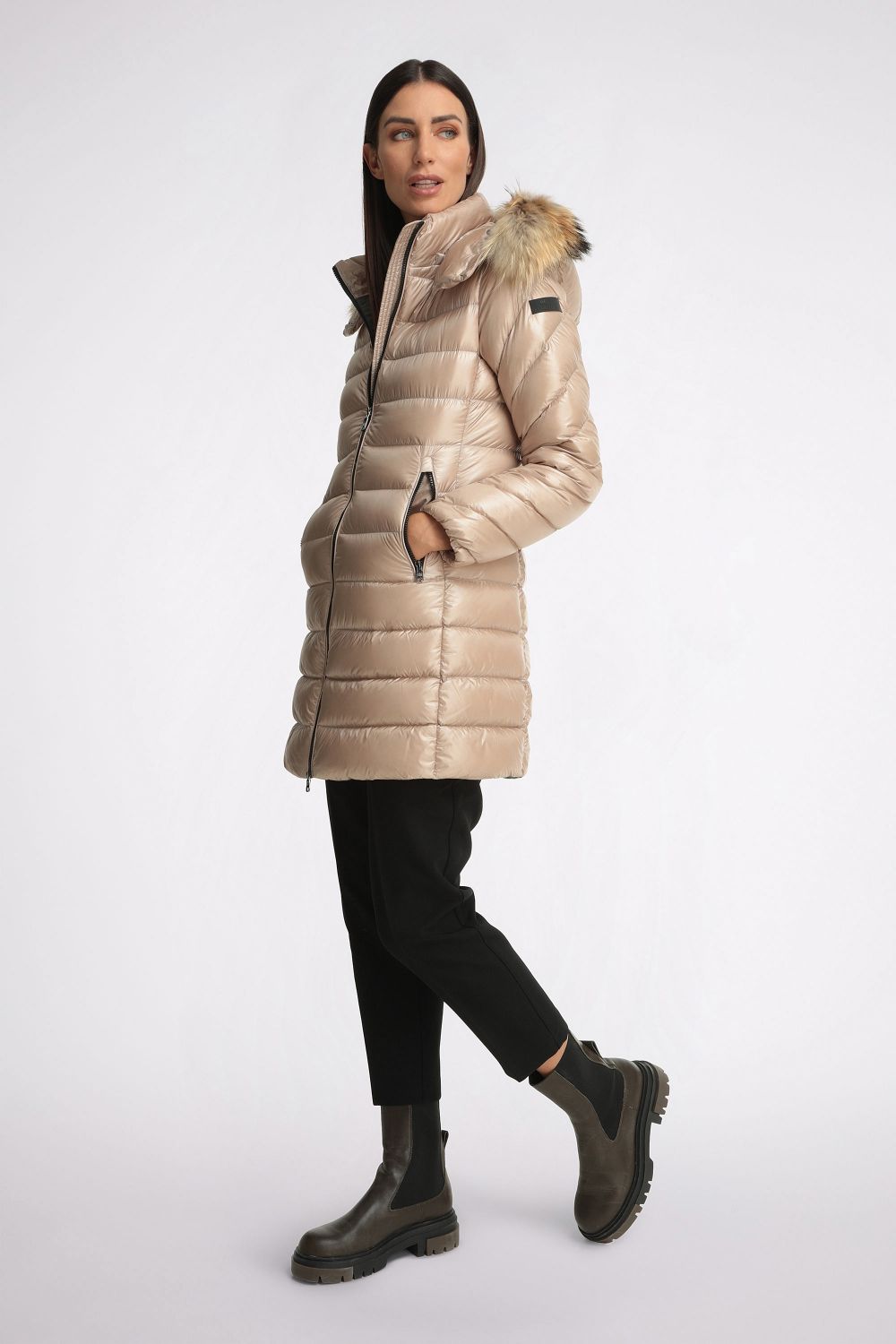 Long nude puffer coat deals