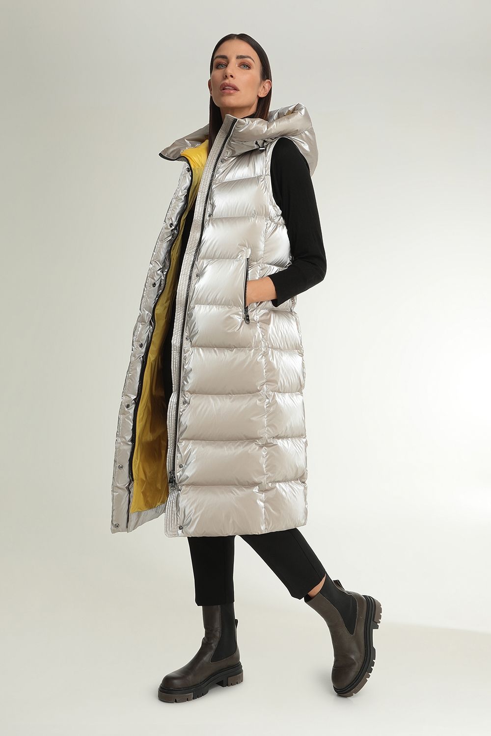 Summer beige detachable sleeves jacket 