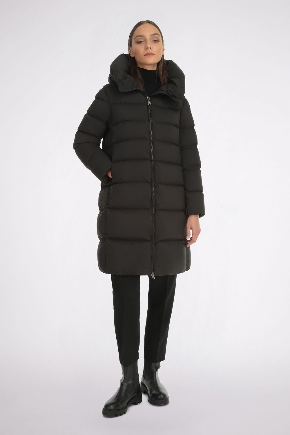 Piumino nero cheap lungo